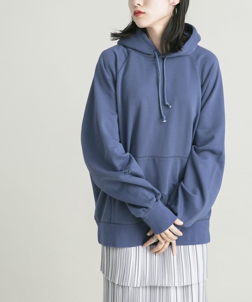 KBF(ケイビーエフ)の「ダメージBIGフーディー(パーカー・レディース・グレー/ネイビー・ONE)」の15枚目の写真