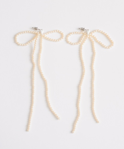 J1U by LA BELLE ETUDE（ジユウバイラベルエチュード）の「パールリボンピアス（ピアス（両耳用）・レディース・ホワイト・FREE）」の20枚目の写真