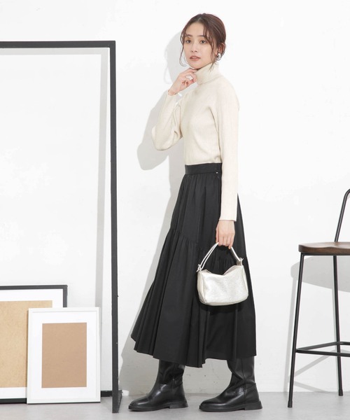 NANO universe(ナノユニバース)の「椿オイル加工リブタートルニット(ニット/セーター・レディース・ライム/ピンク/ブラック/オフホワイト・M/S)」の10枚目の写真