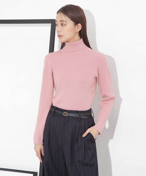 NANO universe(ナノユニバース)の「椿オイル加工リブタートルニット(ニット/セーター・レディース・ライム/ピンク/ブラック/オフホワイト・M/S)」の12枚目の写真
