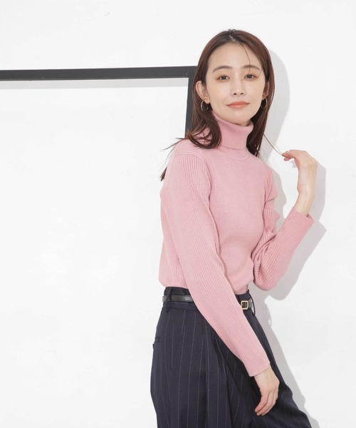 NANO universe(ナノユニバース)の「椿オイル加工リブタートルニット(ニット/セーター・レディース・ライム/ピンク/ブラック/オフホワイト・M/S)」の13枚目の写真