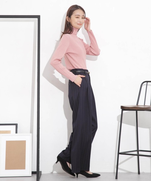 NANO universe(ナノユニバース)の「椿オイル加工リブタートルニット(ニット/セーター・レディース・ライム/ピンク/ブラック/オフホワイト・M/S)」の17枚目の写真