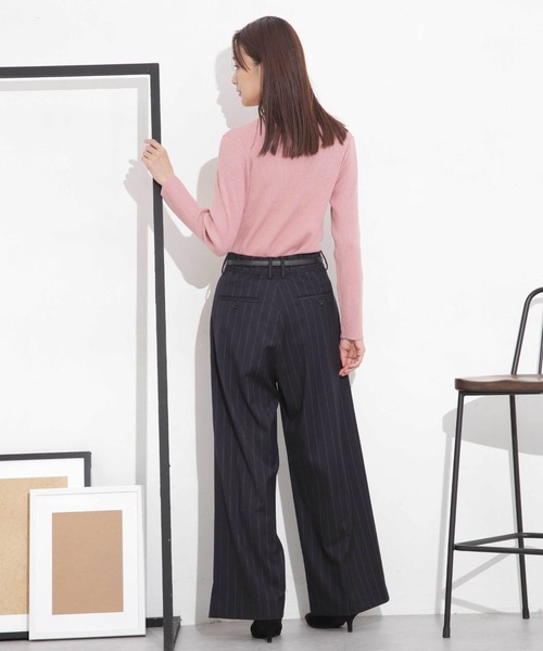 NANO universe(ナノユニバース)の「椿オイル加工リブタートルニット(ニット/セーター・レディース・ライム/ピンク/ブラック/オフホワイト・M/S)」の18枚目の写真