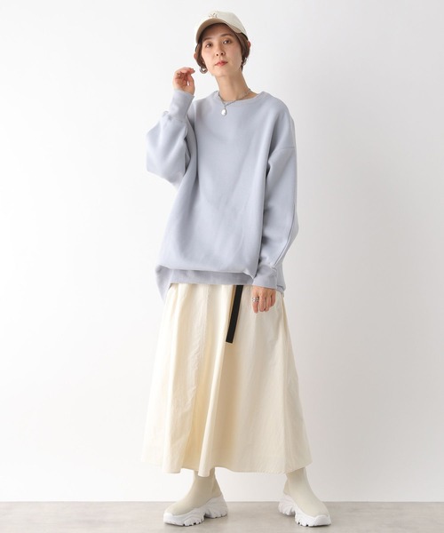 LEPSIM(レプシィム)の「クルーネックチュニックワンピース 100813(スウェット・レディース・ブルー/ライトグレー/ブラック・FREE)」の16枚目の写真