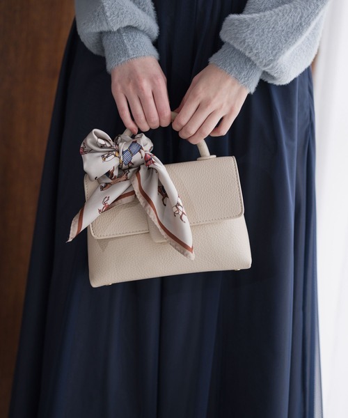 Andemiu(アンデミュウ)の「フラップハンドBAG106175(ハンドバッグ・レディース・ブラック/オフホワイト・FREE)」の3枚目の写真