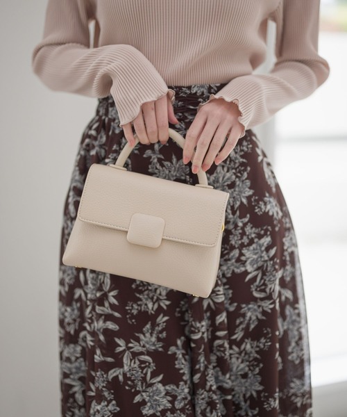 Andemiu(アンデミュウ)の「フラップハンドBAG106175(ハンドバッグ・レディース・ブラック/オフホワイト・FREE)」の4枚目の写真