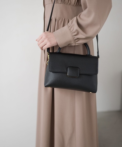 Andemiu(アンデミュウ)の「フラップハンドBAG106175(ハンドバッグ・レディース・ブラック/オフホワイト・FREE)」の6枚目の写真