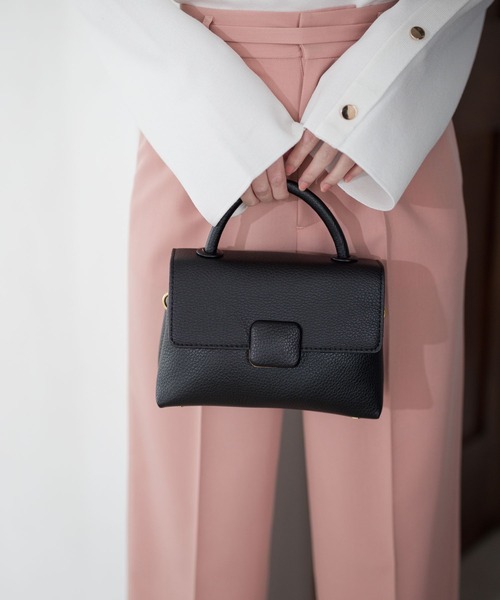 Andemiu(アンデミュウ)の「フラップハンドBAG106175(ハンドバッグ・レディース・ブラック/オフホワイト・FREE)」の7枚目の写真
