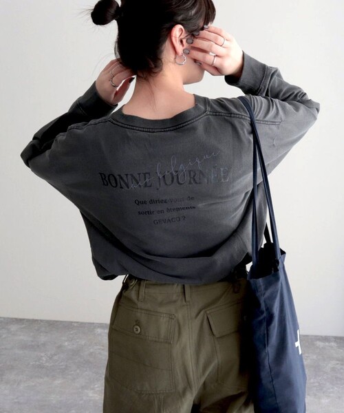 GEVACO(ゲバコ)の「【GEVACO/ゲバコ】ピグメントバックPTロングスリーブT(Tシャツ/カットソー・レディース・オフホワイト/ネイビー/ブラウン/チャコールグレー・38)」の1枚目の写真