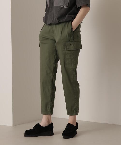 AVIREX(アヴィレックス)の「TENCEL CARGO PANTS/テンセルカーゴパンツ(カーゴパンツ・レディース・ブラック/ブルー/オリーブ系/ホワイト系2/ホワイト・L/S/M)」の4枚目の写真
