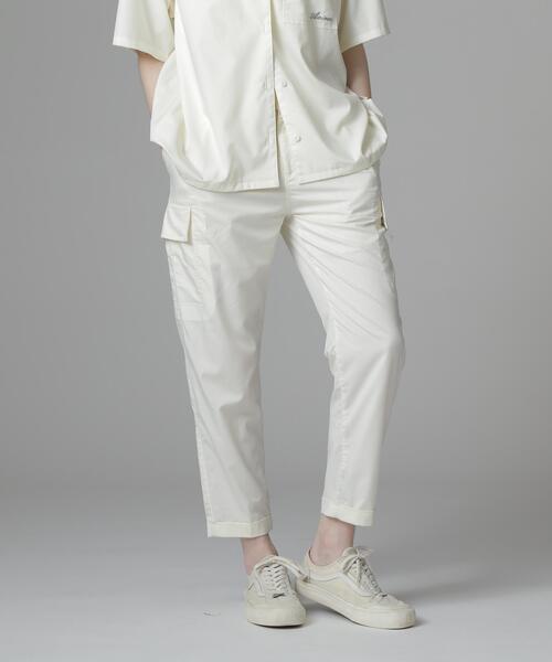AVIREX(アヴィレックス)の「TENCEL CARGO PANTS/テンセルカーゴパンツ(カーゴパンツ・レディース・ブラック/ブルー/オリーブ系/ホワイト系2/ホワイト・L/S/M)」の2枚目の写真