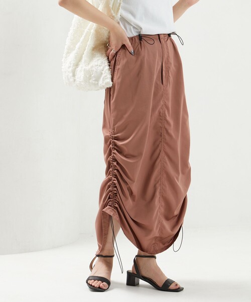 FREAK'S STORE（フリークスストア）の「限定展開　サイド ギャザー ドローコード スカート（スカート・レディース・ピンク/ナチュラル/オリーブ/ブラック・SMALL/MEDIUM）」の4枚目の写真