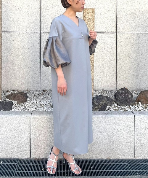 LHELBIE(レルビエ)の「バルーンスリーブワンピース(ワンピース・レディース・グレー/ブラック・M)」の18枚目の写真
