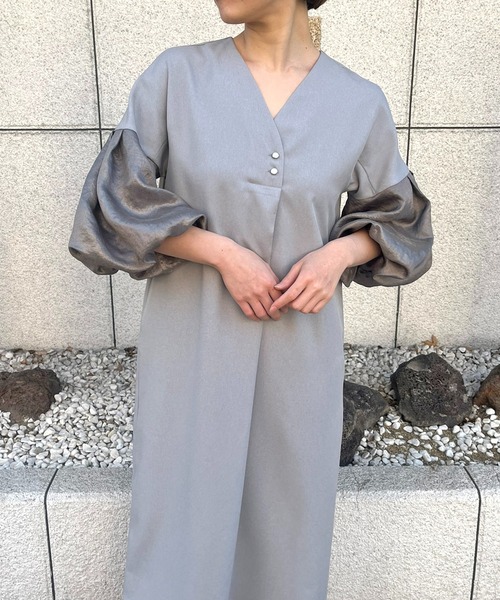LHELBIE(レルビエ)の「バルーンスリーブワンピース(ワンピース・レディース・グレー/ブラック・M)」の20枚目の写真