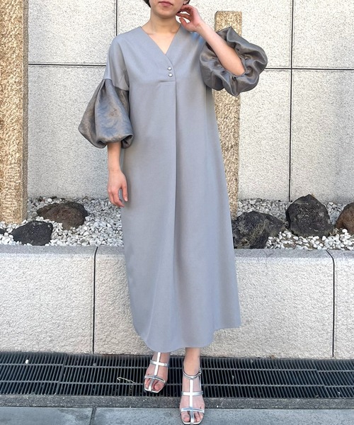 LHELBIE(レルビエ)の「バルーンスリーブワンピース(ワンピース・レディース・グレー/ブラック・M)」の13枚目の写真