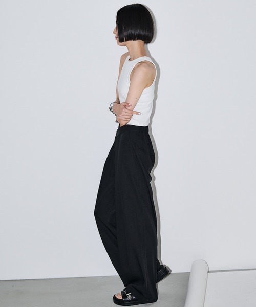 AIC.（エーアイシー）の「パッド付きカットリブショートアメスリタンクトップ（タンクトップ・レディース・ブラック/オフホワイト/チャコールグレー・FREE）」の12枚目の写真