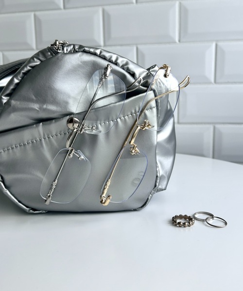 √nuage(ルートニュアージュ)の「ノンフレームスクエアレンズメガネ(メガネ・レディース・シルバー/ゴールド・FREE)」の5枚目の写真