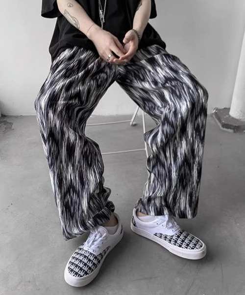 Theater code(シアターコード)の「gradation pleats pants / グラデーション プリーツ パンツ(スラックス・メンズ・ブラック・3/2)」の12枚目の写真