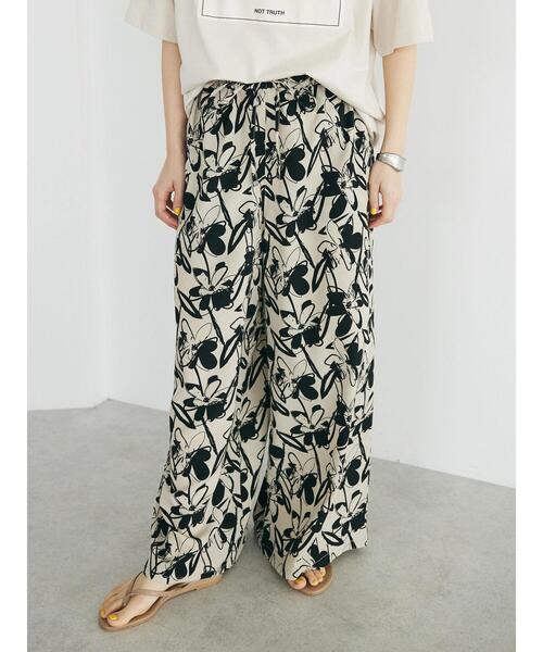 CRAFT STANDARD BOUTIQUE(クラフトスタンダードブティック)の「アートフラワーシャーリングパンツ(その他パンツ・レディース・グリーン/ブラック/アイボリー・FREE)」の7枚目の写真
