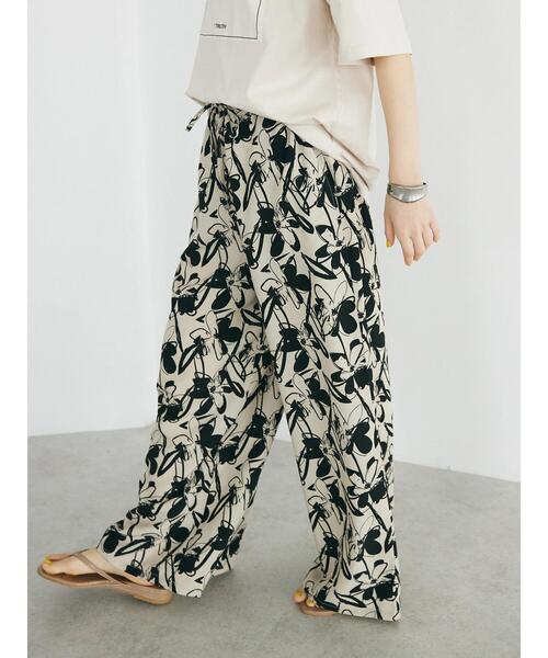 CRAFT STANDARD BOUTIQUE(クラフトスタンダードブティック)の「アートフラワーシャーリングパンツ(その他パンツ・レディース・グリーン/ブラック/アイボリー・FREE)」の8枚目の写真