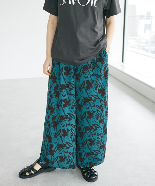 CRAFT STANDARD BOUTIQUE(クラフトスタンダードブティック)の「アートフラワーシャーリングパンツ(その他パンツ・レディース・グリーン/ブラック/アイボリー・FREE)」の3枚目の写真