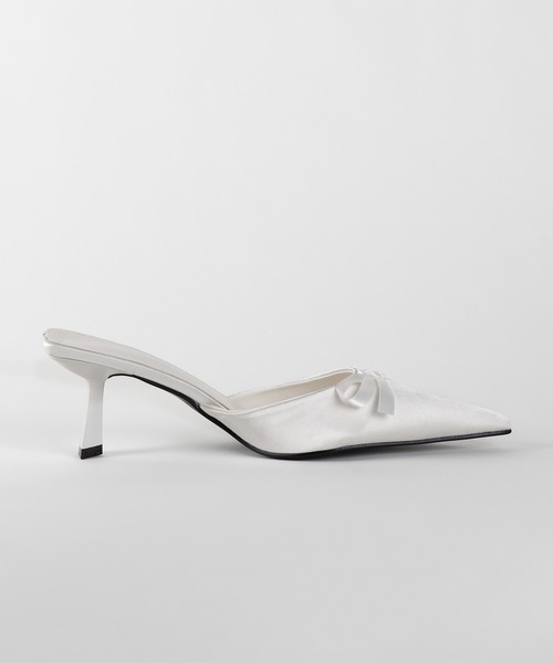 me+em select(ミームセレクト)の「【 2color 】サテンリボンポインテッドトゥバレエコアミュール / satin ribbon pointed toe ballet core mules(パンプス・レディース・アイボリー/ブラック・36/37/38/39)」の9枚目の写真