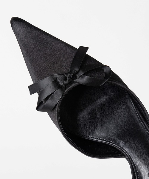 me+em select(ミームセレクト)の「【 2color 】サテンリボンポインテッドトゥバレエコアミュール / satin ribbon pointed toe ballet core mules(パンプス・レディース・アイボリー/ブラック・36/37/38/39)」の19枚目の写真