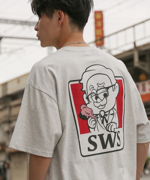 SIDEWAY STANCE(サイドウェイスタンス)の「【SIDEWAY STANCE】オリジナル グラフィック プリント 半袖Tシャツ(Tシャツ/カットソー・メンズ・ホワイト系3/ホワイト系/ブラック/レッド系1/ホワイト系1/グレー/グレー系/ブラック系/レッド系3/グレー系3/ブラック系3/ホワイト/レッド/グレー系1/ブラック系1/ホワイト系4/レッド系4/ブラック系4/ブラック系2/ホワイト系2/グレー系2/レッド系2/パープル系/ホワイト系6/レッド系6/ホワイト系5/ブラック系5/グレー系5/ブラック系6/ホワイト系7/ブラック系7/パープル系7・MEDIUM/SMALL/X-LARGE/LARGE)」の19枚目の写真