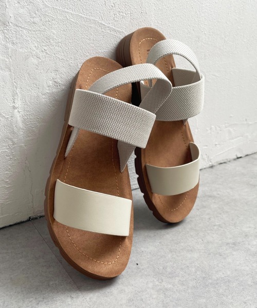 ikka(イッカ)の「軽量ラバーベルトサンダル(サンダル・レディース・ブラック/ベージュ/オリーブ/オレンジ/ホワイト・M/L)」の2枚目の写真