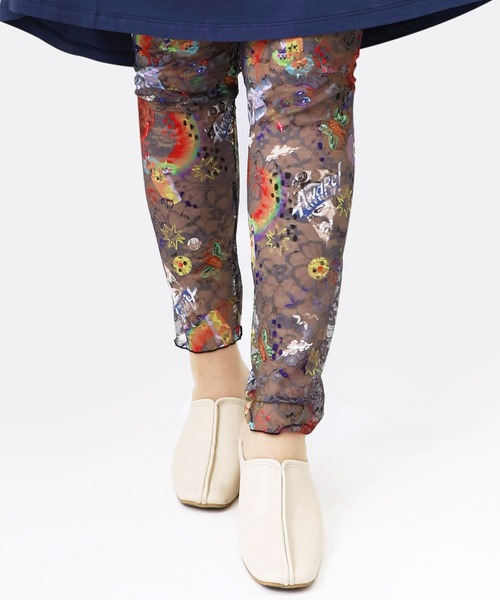 ScoLar（スカラー）の「142604：POP柄orアート花柄 2パターンチュールレースレギンス（レギンス/スパッツ・レディース・チャコールグレー/グレー・M）」の4枚目の写真