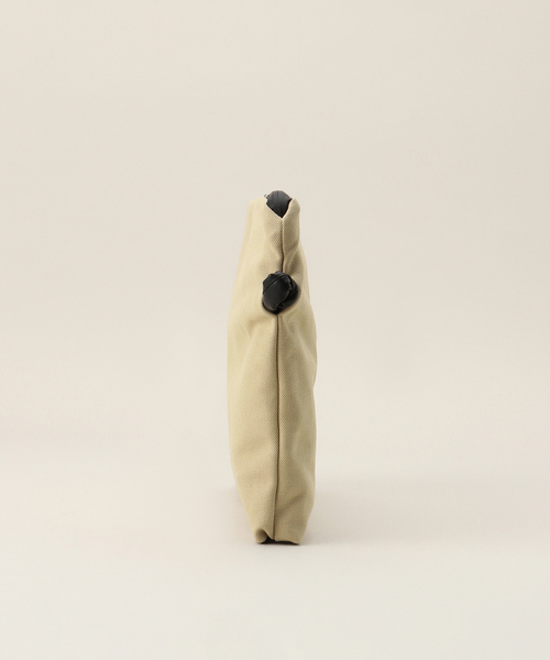 AP STUDIO（エーピーストゥディオ）の「【KASSL EDITIONS/カッスル エディションズ】Pouch canvas（クラッチバッグ・レディース・ベージュ・FREE）」の13枚目の写真