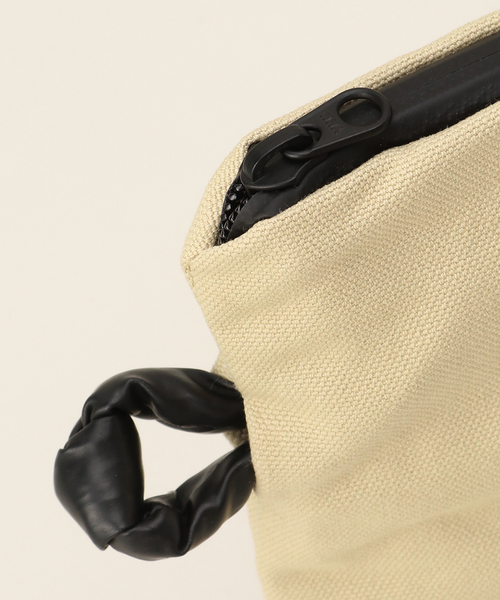 AP STUDIO（エーピーストゥディオ）の「【KASSL EDITIONS/カッスル エディションズ】Pouch canvas（クラッチバッグ・レディース・ベージュ・FREE）」の8枚目の写真