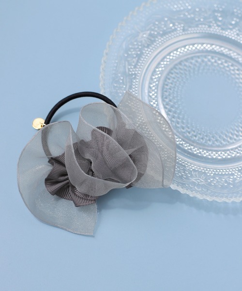 ANEMONE（アネモネ）の「シアーフリルヘアゴム（ヘアゴム・レディース・ベージュ/ブラック/ダークグレー/グレー・FREE）」の3枚目の写真