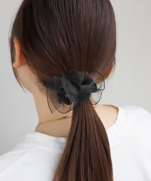 ANEMONE（アネモネ）の「シアーフリルヘアゴム（ヘアゴム・レディース・ベージュ/ブラック/ダークグレー/グレー・FREE）」の2枚目の写真