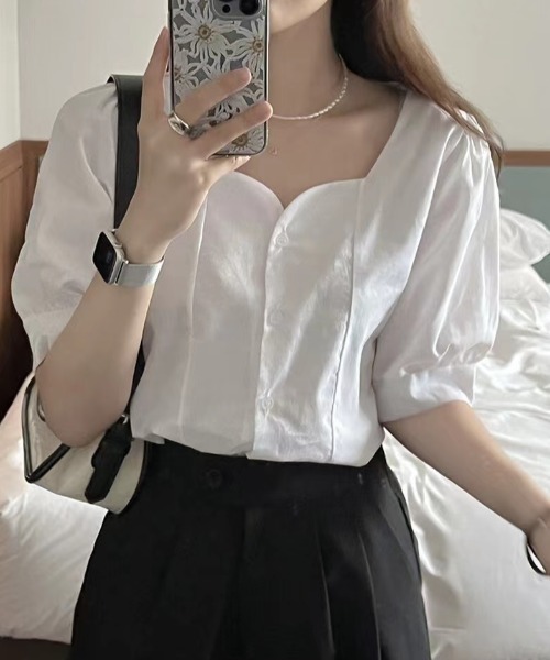 Diosfront(ディオスフロント)の「スクエアネックパフスリーブシャツブラウス(シャツ/ブラウス・レディース・ホワイト/ブラック・L/M/XL)」の9枚目の写真