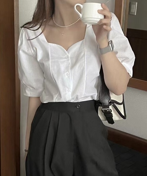 Diosfront(ディオスフロント)の「スクエアネックパフスリーブシャツブラウス(シャツ/ブラウス・レディース・ホワイト/ブラック・L/M/XL)」の7枚目の写真