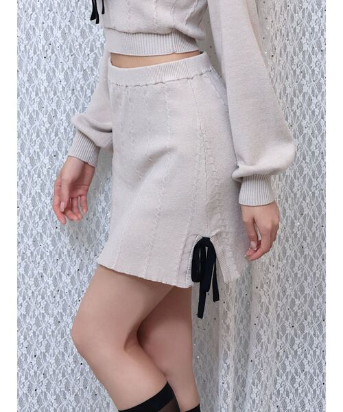 EATME（イートミー）の「サイドリボンニットスカート（セットアップ可能）（スカート・レディース・グレー/ブラック・FREE）」の4枚目の写真