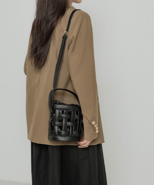 完売必須 ☆Bandolier☆NORAH Faux Fur Wristlet Norah Faux Fur Wristlet - Ivory/Gold – Bandolier
