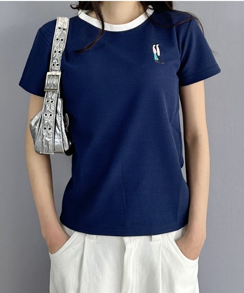 Silly(シリー)の「コットンワッフルスリムトップス(Tシャツ/カットソー・レディース・ホワイト/ネイビー/アイボリー・SMALL/MEDIUM/LARGE)」の3枚目の写真