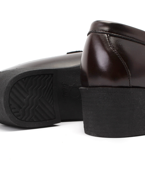 byあしながおじさん（バイアシナガオジサン）の「〈 byあしながおじさん〉　厚底ローファー（ローファー・レディース・ブラック/ダークブラウン/ワイン・22.5cm/23.0cm/23.5cm/24.0cm/24.5cm）」の10枚目の写真