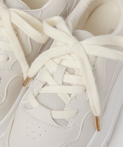 BAYFLOW（ベイフロー）の「[抗菌消臭付き!厚底でスタイルアップ]ファットシューレーススニーカー（スニーカー・レディース・ブラック/ホワイト・LARGE/MEDIUM）」の14枚目の写真