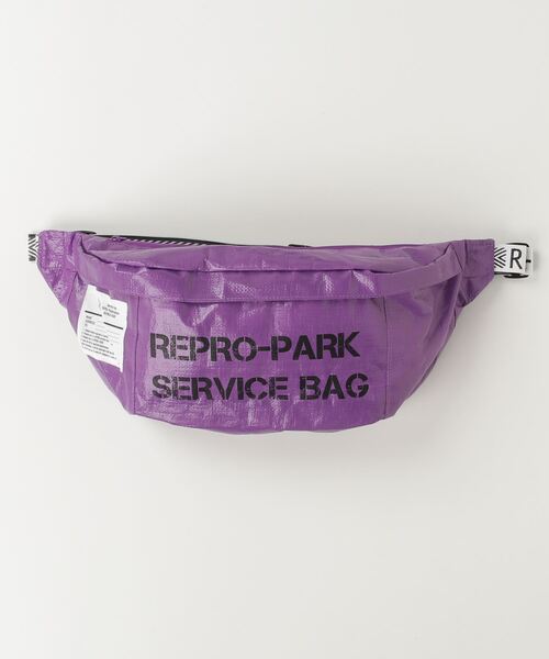 TATRAS CONCEPT STORE(タトラスコンセプトストア)の「REPRO PARK(リプロパーク) Body Bag(ボディバッグ/ウエストポーチ・レディース・アイボリー/ブラック/イエロー/オレンジ/パープル/ネイビー/グリーン/ホワイト・F)」の6枚目の写真