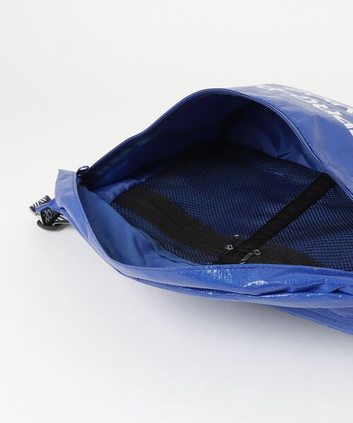 TATRAS CONCEPT STORE(タトラスコンセプトストア)の「REPRO PARK(リプロパーク) Body Bag(ボディバッグ/ウエストポーチ・レディース・アイボリー/ブラック/イエロー/オレンジ/パープル/ネイビー/グリーン/ホワイト・F)」の11枚目の写真