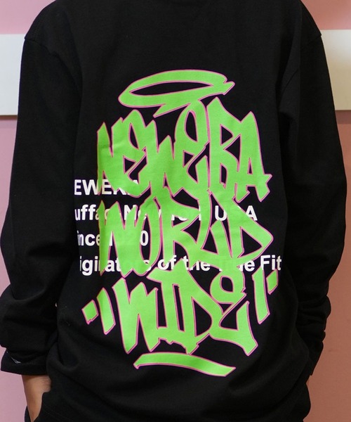 スウェット・トレーナー NEW ERA NEON GRAFFITI WASHING CREW NECK 4FT980 NEW ERA NEON GRAFFITI WASHING CREW NECK 4FT980 スウェット