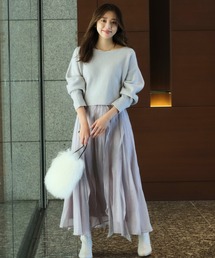 新品　ジャスグリッティー　ベルト付ニット×ラメプリーツスカートSET JUSGLITTY ジャスグリッティーベルト付ニット×ラメプリーツ