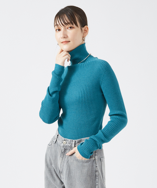 qualite(カリテ)の「【日本製】シームレスタートルニット(ニット/セーター・レディース・ブルー/ブラック/その他・フリー)」の2枚目の写真