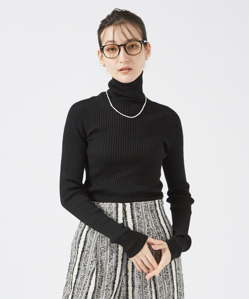 qualite(カリテ)の「【日本製】シームレスタートルニット(ニット/セーター・レディース・ブルー/ブラック/その他・フリー)」の1枚目の写真