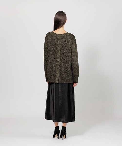 EPOCA(エポカ)の「【EPOCA STORIA】 シャイニーラメニット Vネックプルオーバー 《WEB&EPOCA THE SHOP店舗限定》(ニット/セーター・レディース・パープル/ベージュ/ブラック・40)」の12枚目の写真