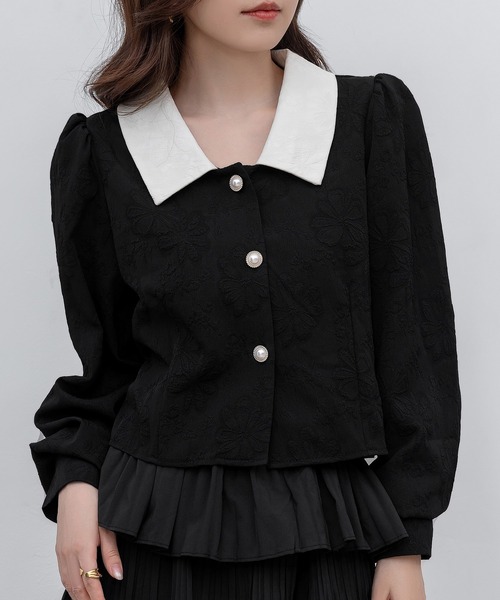 DAY CLOSET（デイ クローゼット）の「【立体花柄エンボス加工×パール調ボタン】クロップド丈 長袖 ステンカラーブラウス レディース（シャツ/ブラウス・レディース・ブラック/アイボリー・FREE）」の2枚目の写真