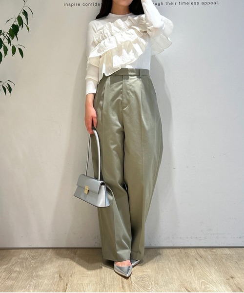 Mystrada（マイストラーダ）の「長袖アシメフリルニット（ニット/セーター・レディース・ホワイト/ブラック/グレー・38）」の8枚目の写真